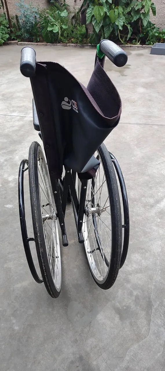 cadeira de rodas nova - Foto 2