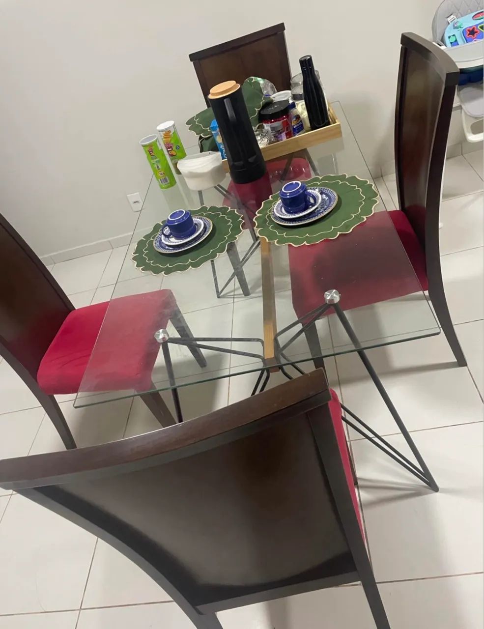 Jogo de mesa 4 lugares com cadeiras - Foto 3