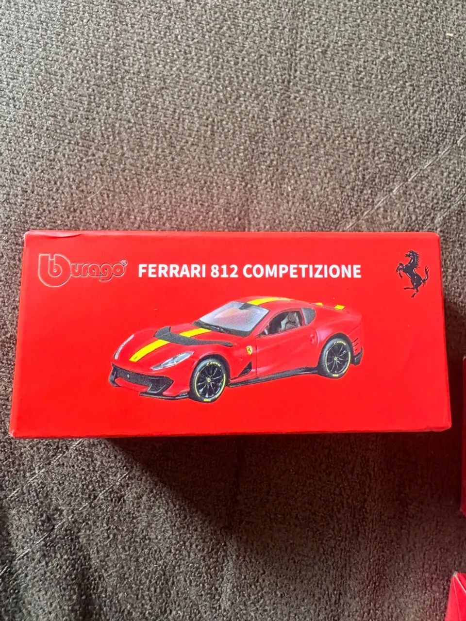 3 Ferraris Burago 1:64 - Foto 5