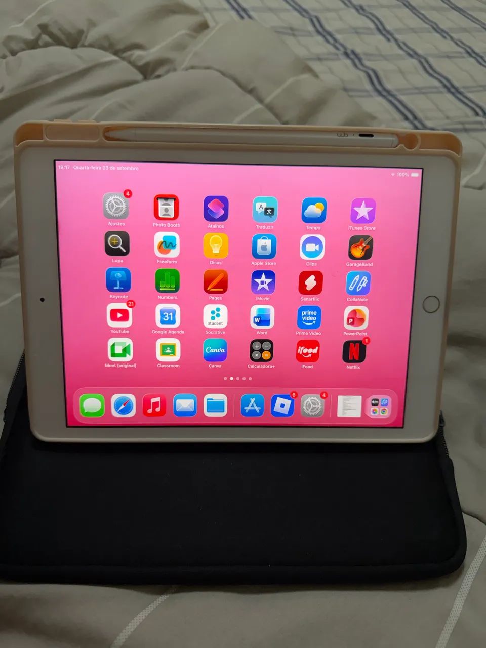 Ipad (8ª geração) 128GB + Teclado original Apple - Foto 3