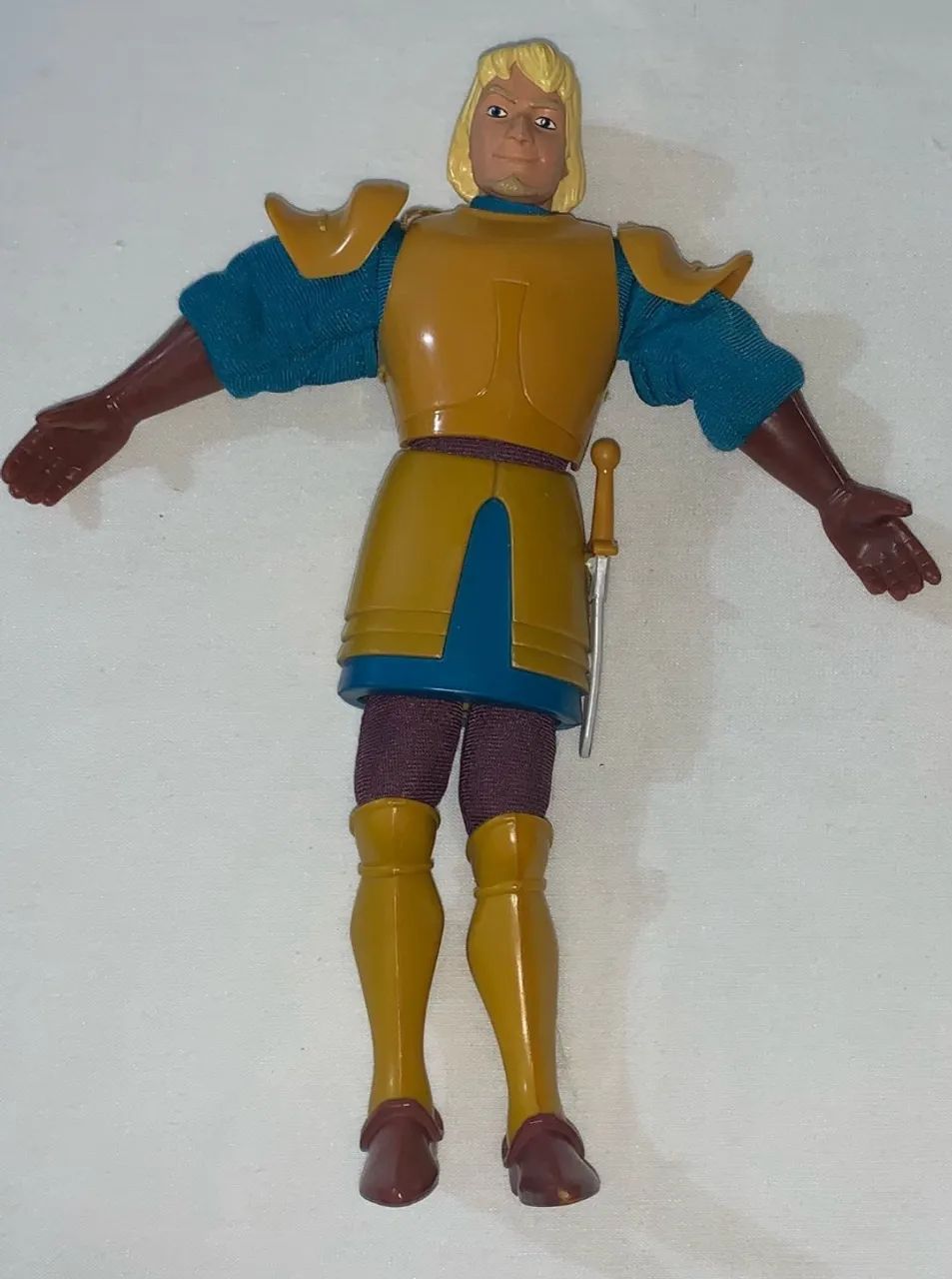 boneco corcunda de notre dame capitão Phoebus original disney 1996 