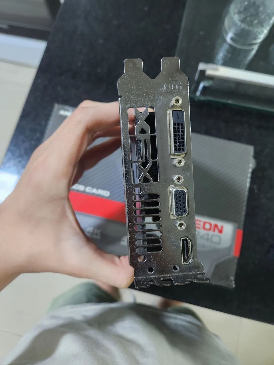 Placa de Vídeo XFX Radeon R7 240 4GB DDR3 - Funcionando Perfeitamente - Foto 4