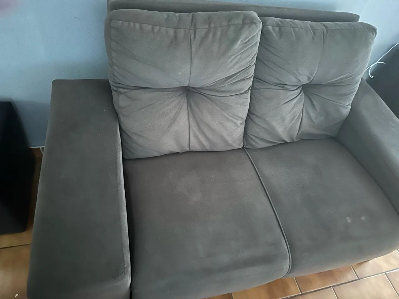 Vendo sofá usado, mais em bom estado!  - Foto 2