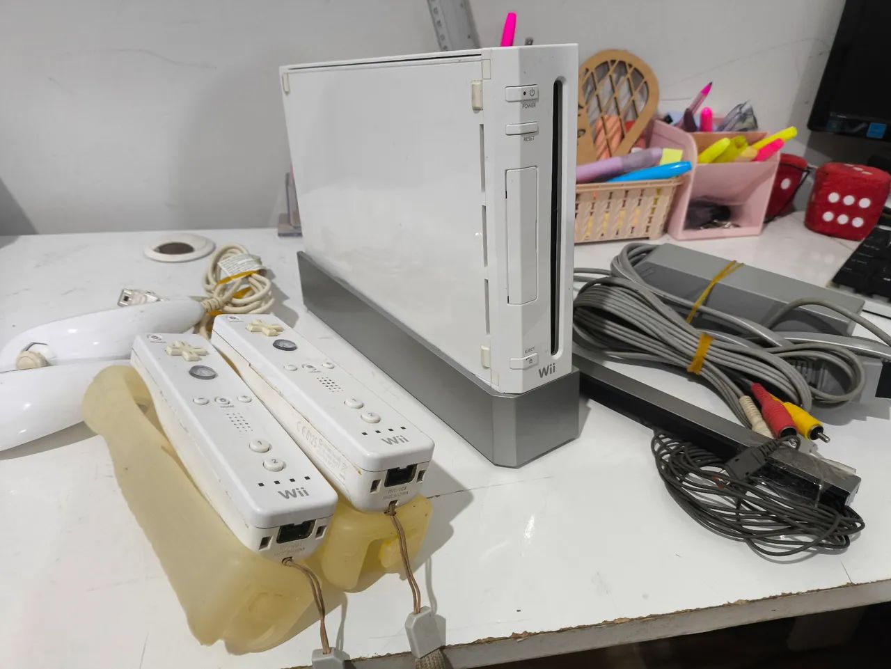 Nintendo Wii Desbloqueado 1°Dono COMPLETO - Foto 2