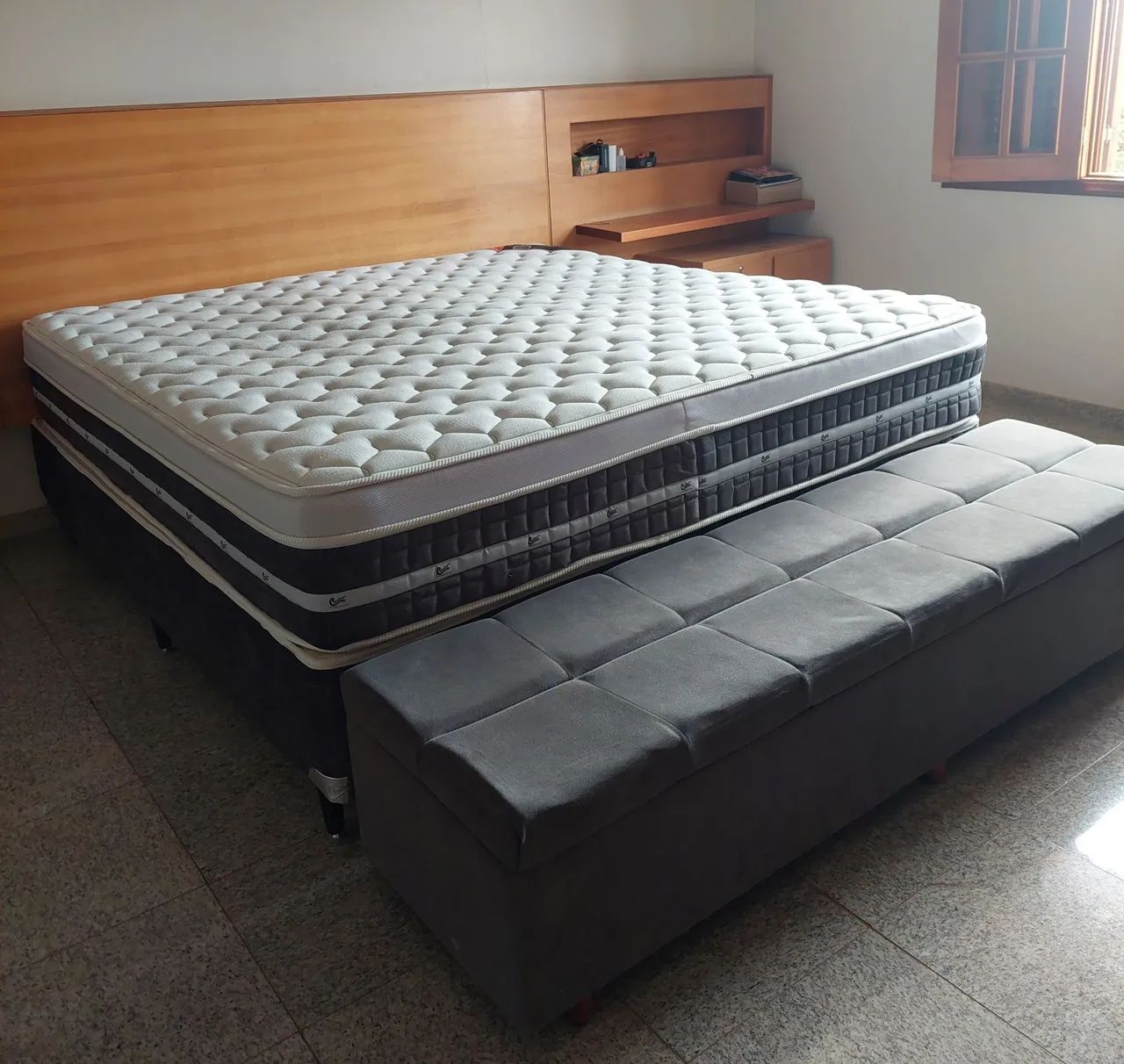 Cama box king Castor