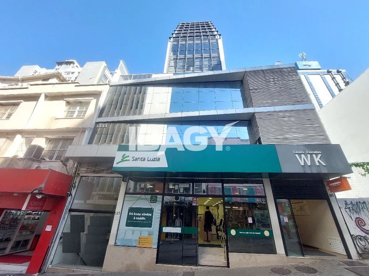 Oportunidade! Salas/Conjuntos em Centro - Florianópolis