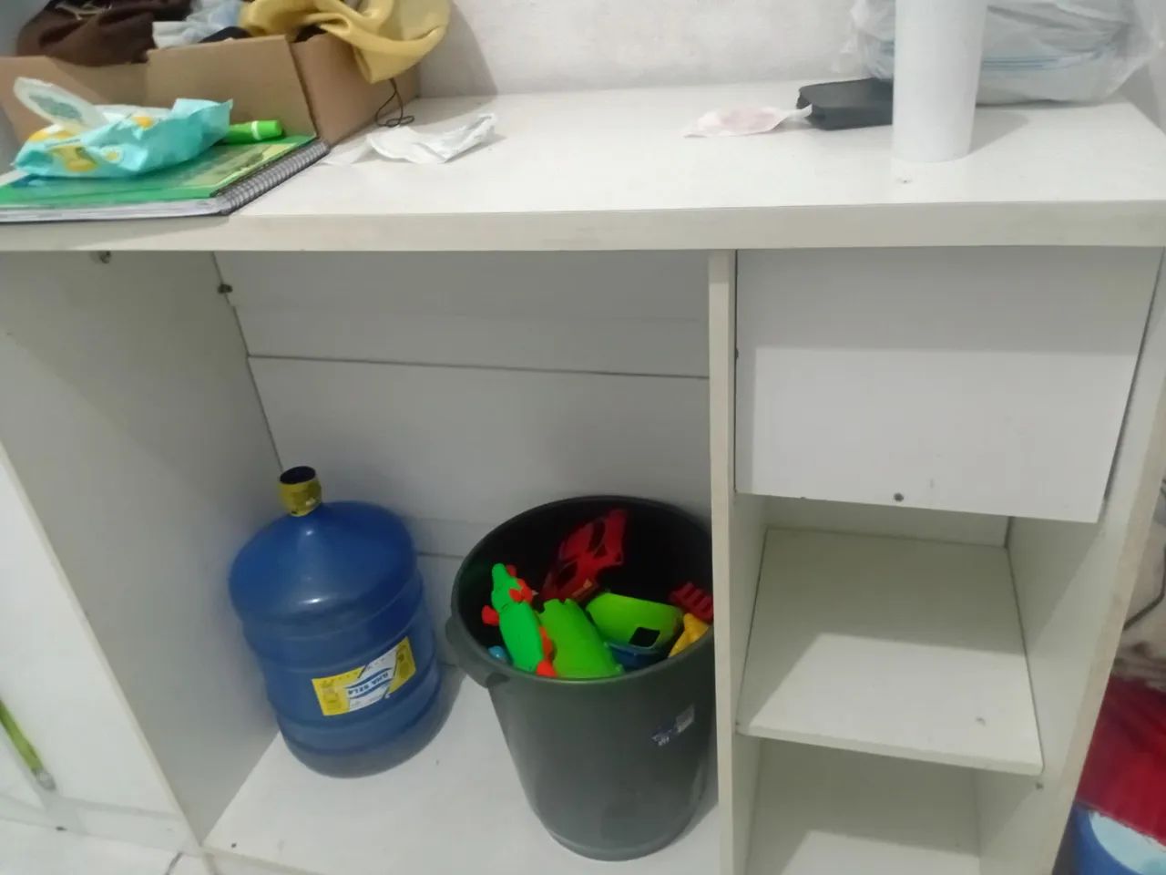 Balcão de loja de roupa - Foto 3