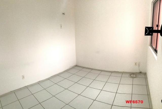 AP1052 Aimará, apartamento com 2 quartos, 1 vaga, condomínio no Cambeba, campo de futebol - Foto 8