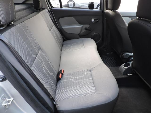 Renault Logan Expression 1.6 completo prata - apenas 43.500 km - Foto 8