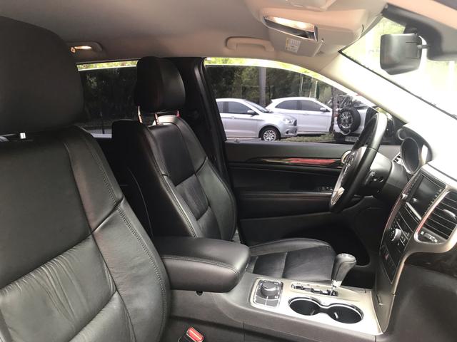 Jeep Grand Cherokee Laredo 3.6 v6 4x4 automática tiptronic completa 2011 - Foto 15