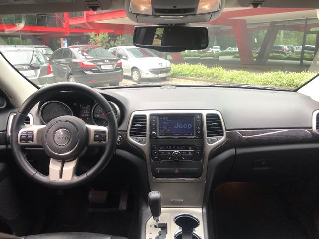 Jeep Grand Cherokee Laredo 3.6 v6 4x4 automática tiptronic completa 2011 - Foto 12
