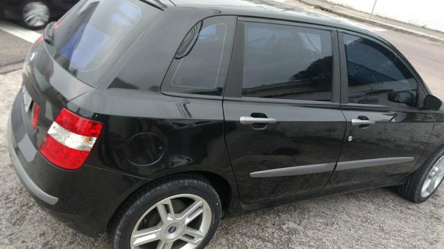 Vendo Fiat Stilo 100% lindão - Foto 2