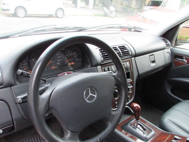 Mercedes Benz ML 430 2001, apenas 127.000 km, absolutamente impecável - Foto 7