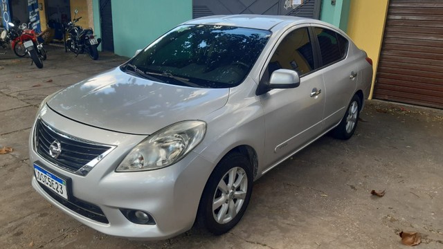 VENDO NISSAN VERSA 1.6