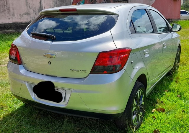 ONIX LTZ 1.4 COMPLETO CONDIÇÃO DE NOVO