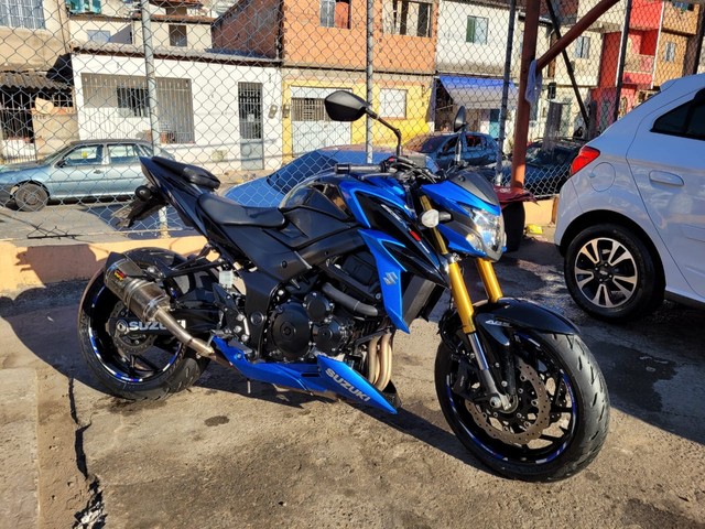 MOTO SUZUKI GSX R750 2018 9 MIL KM NOVA
