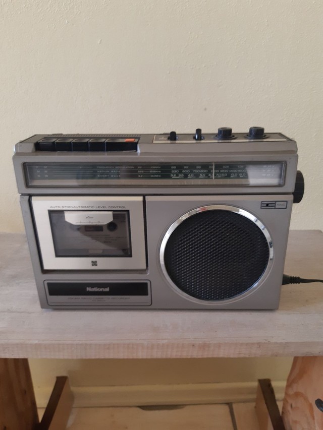 Rádio e toca fitas antigo continental funcionando  - Foto 5