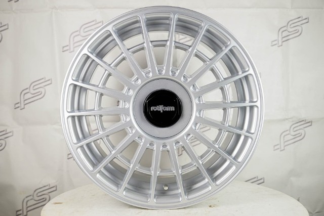 Rodas Rotiform LAS-R Prata 5x112 - 20x8,5 - Foto 4