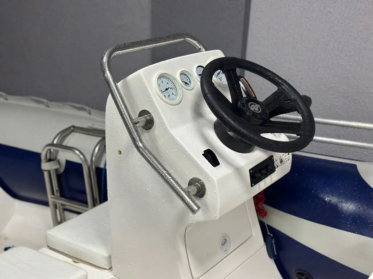 Lancha Inflável Zefir Sport42 2021 - 50hp mercury  - Foto 6