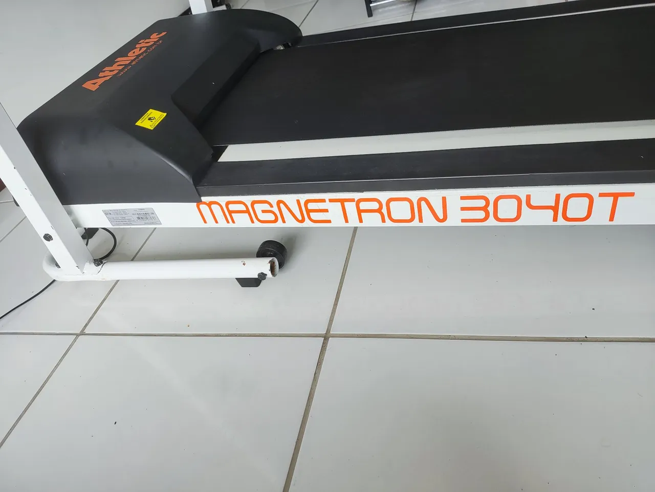 Esteira athletic Magnetron 3040T Seminova