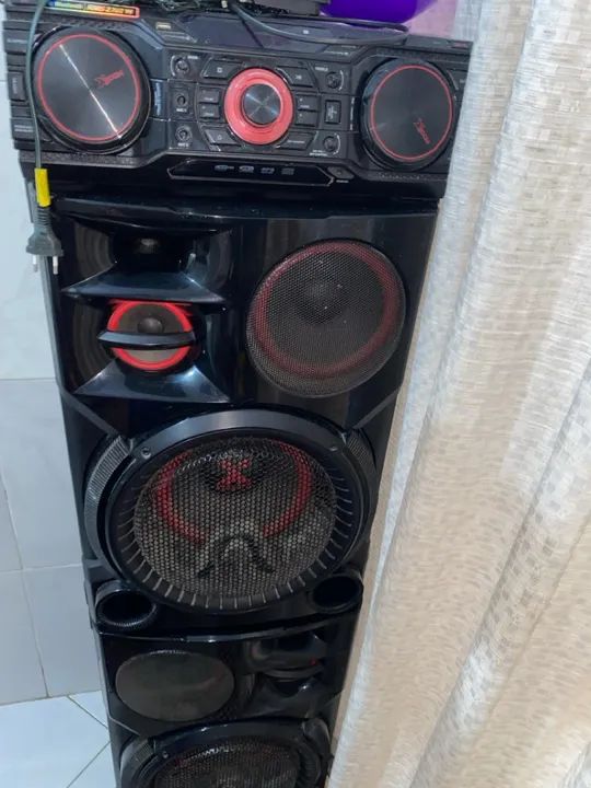 Som potente X-boom com Bluetooth e 2700W RMS - Foto 2