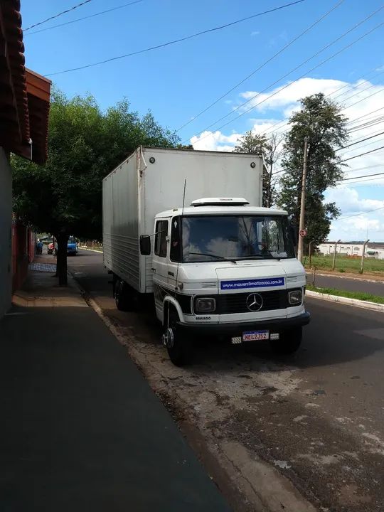 Caminhão Mercedes MB 608 - Foto 2