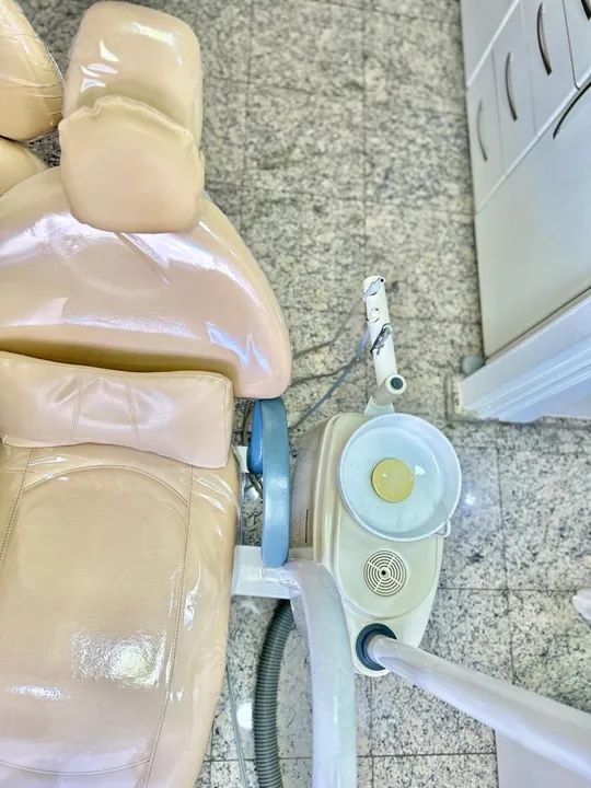 Cadeira Odontológica em Ótimo Estado - Foto 2