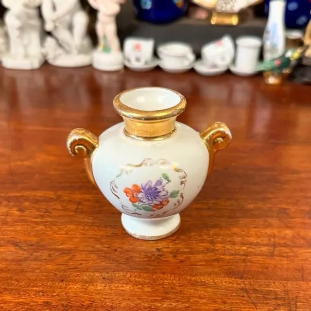 Delicada mini ânfora antiga em porcelana. - Foto 2