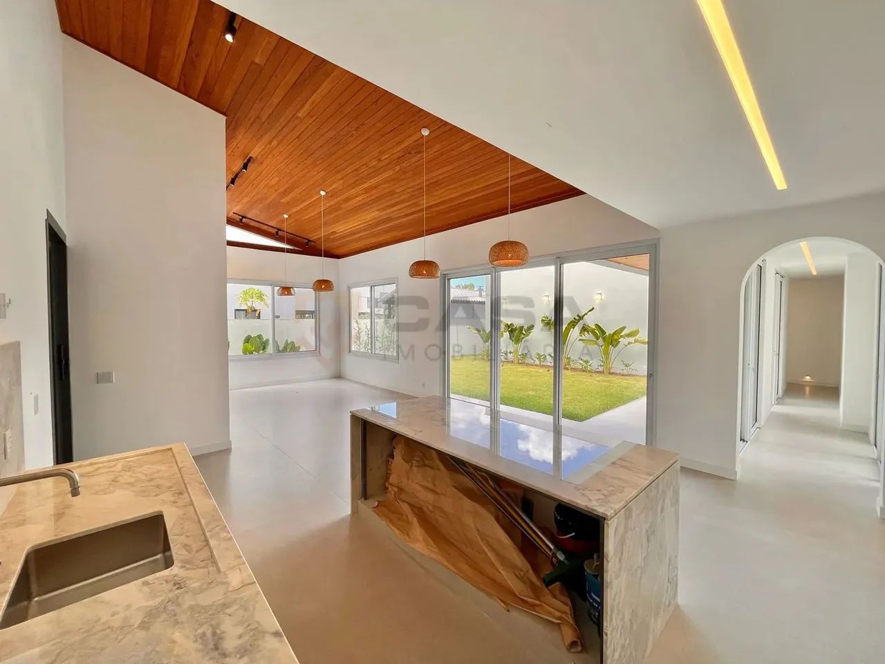 JHU-Oportunidade no Alphaville Jacuhy  Incrível casa linear de alto padrão com 4Q sendo 3 