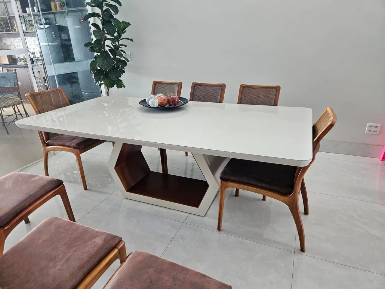 Mesa de Jantar Branca Moderna