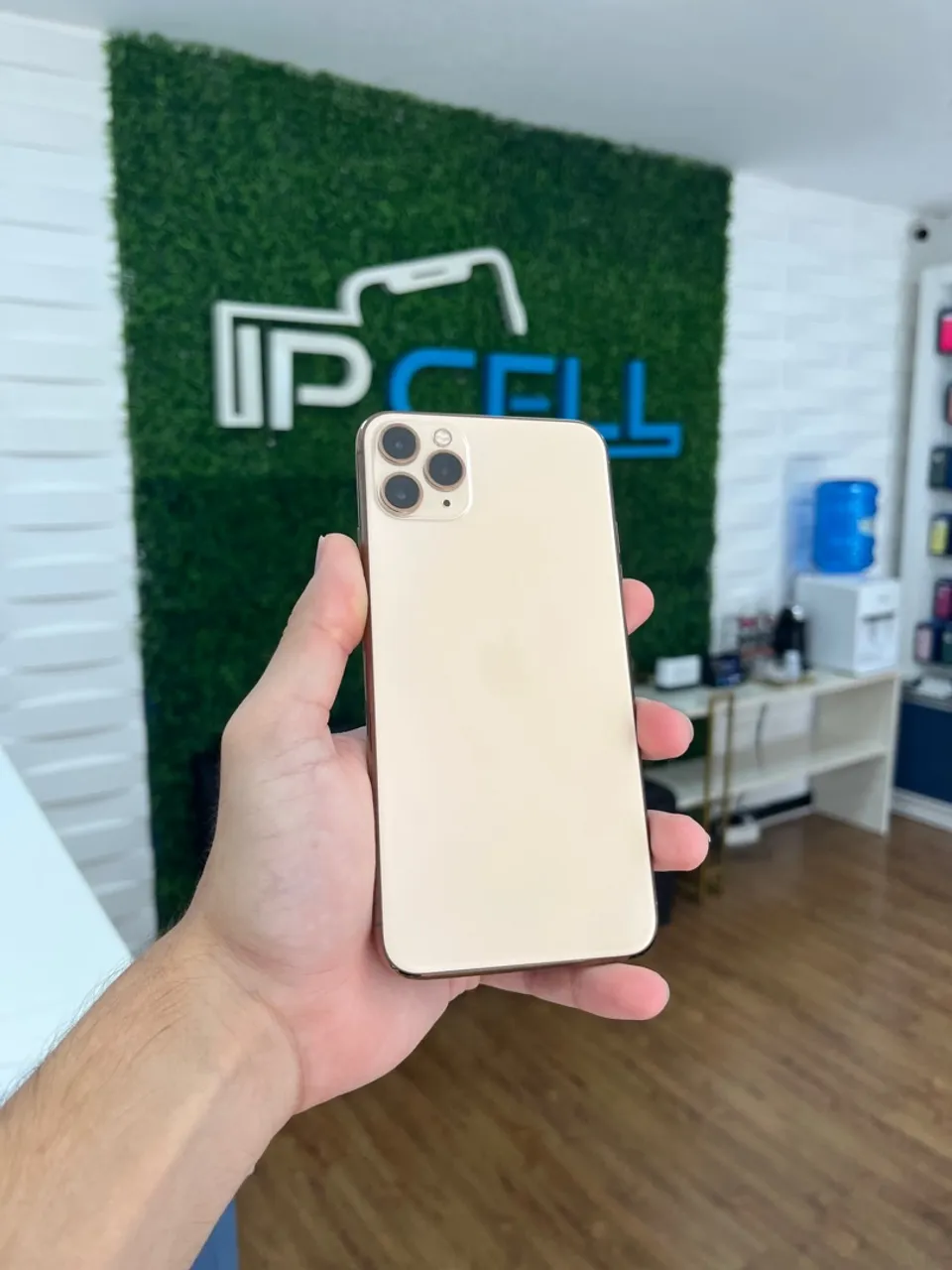 IPHONE 11 PRO MAX - 64GB (sem Face ID)