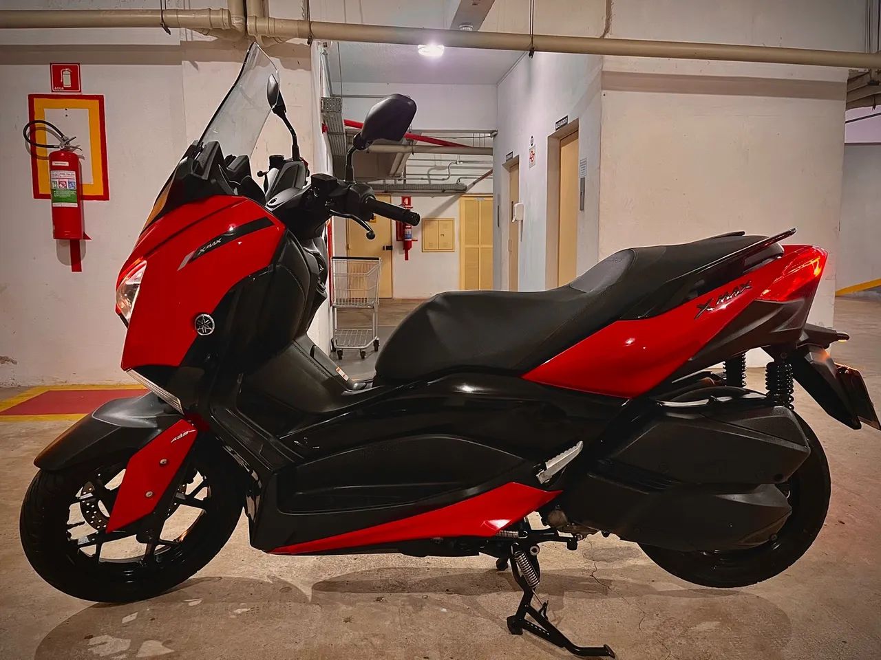 Yamaha XMax 2022/2023 - Foto 2