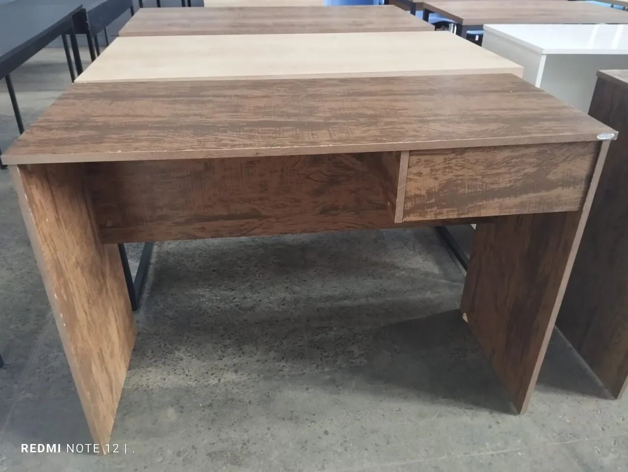 Mesa para estudo seminova 