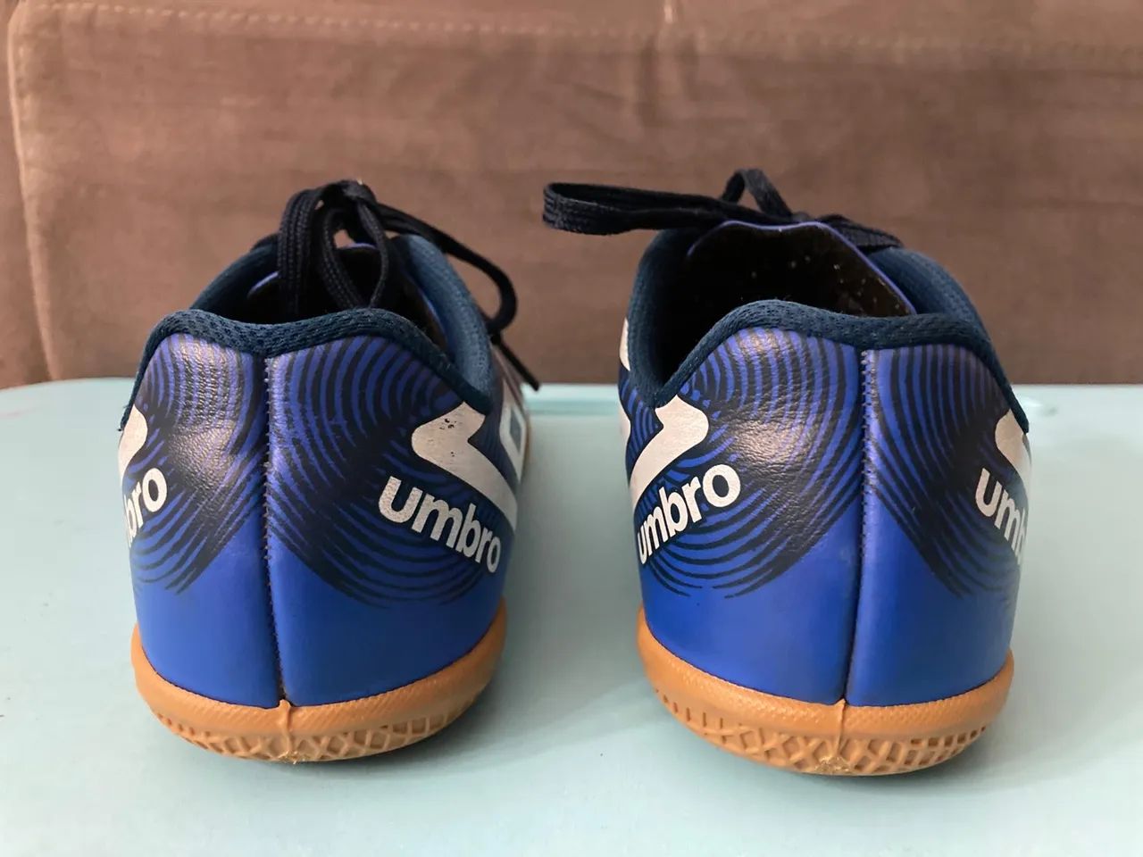 Chuteira Futsal Umbro Orbit Infantil - Tamanho 33 - Foto 6