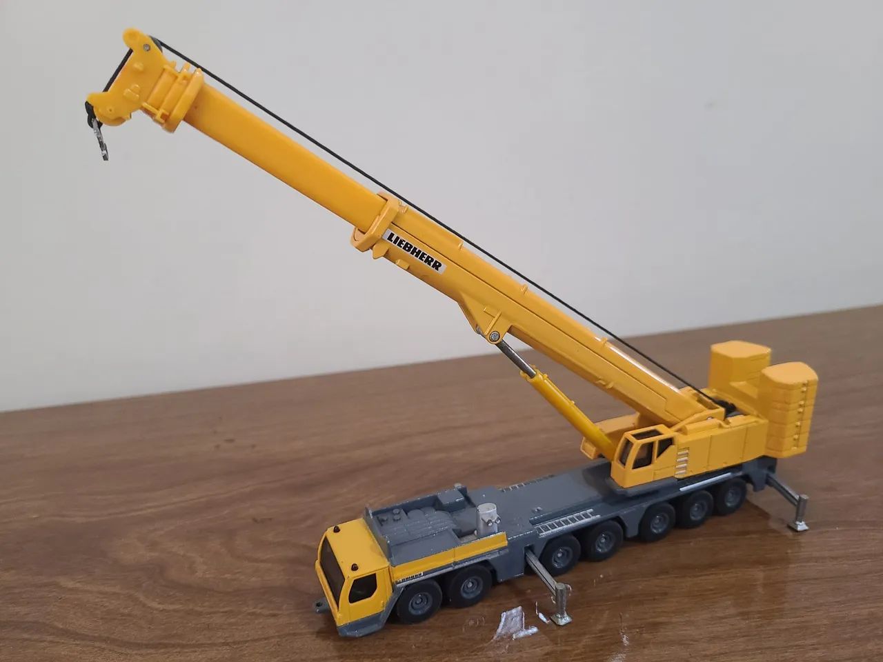 Carrinho Miniatura Caminhão Guindaste Liebherr LTM 400T Siko Diecast Metal 1:87 - Foto 2