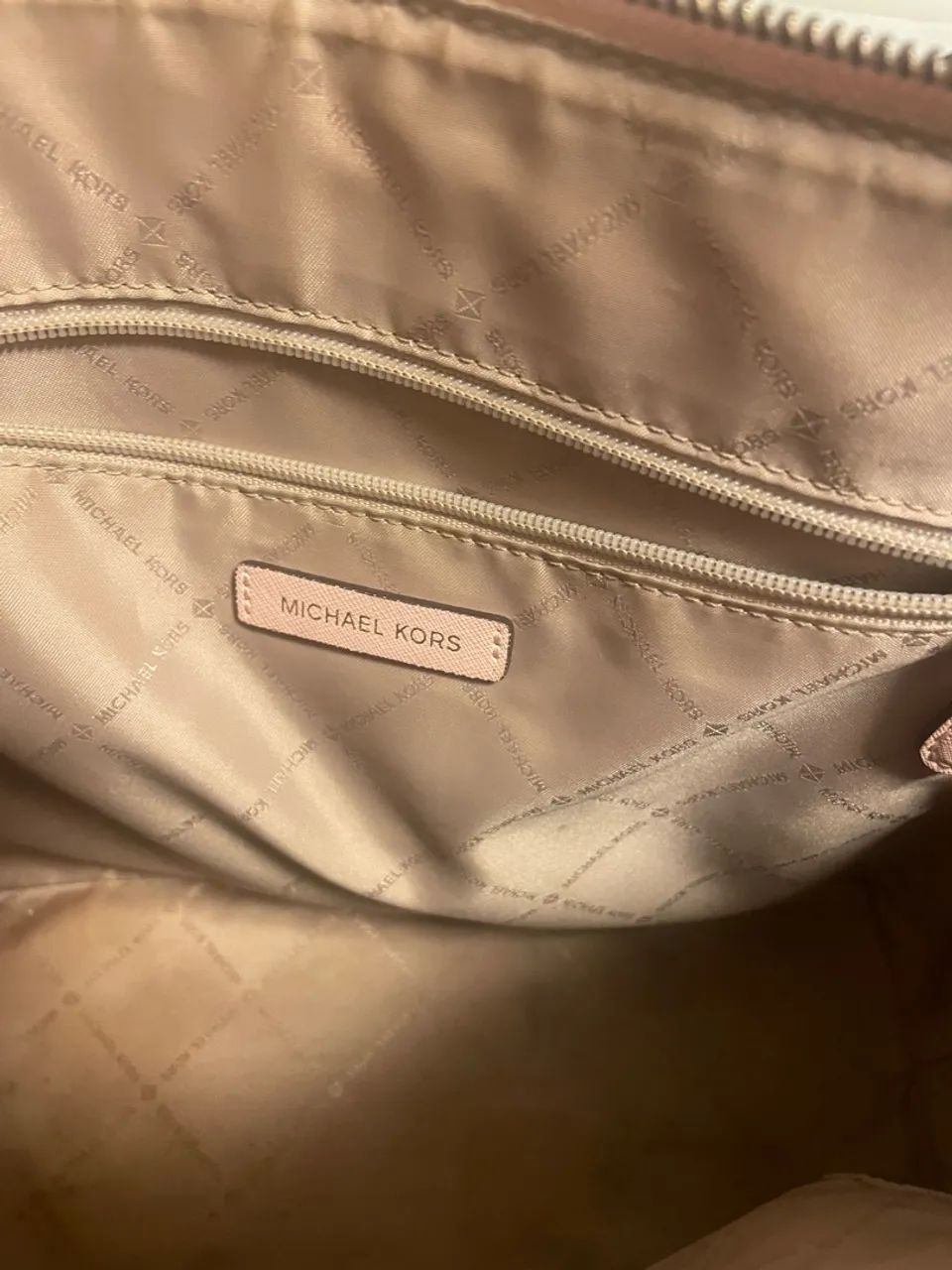 Bolsa Michael kors original usada - Foto 5