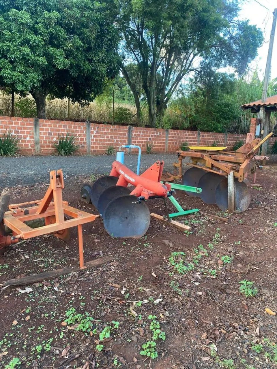 Trator Massey Ferguson 135 - Conservado - Foto 2