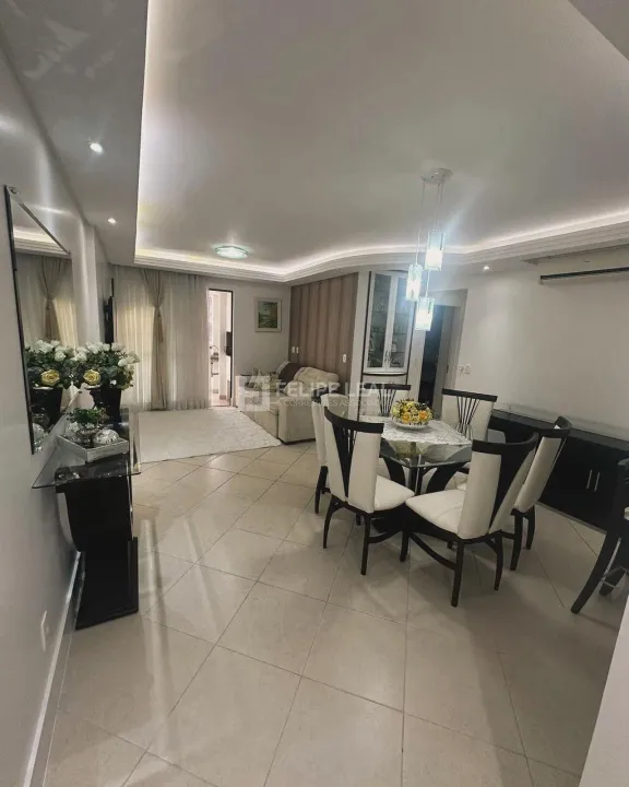 Apartamento em Campinas - São José, SC