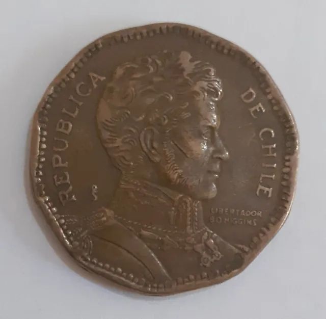 Lote 2 Moedas Chile - 50 Pesos (1989) / 100 Pesos (1981) - Foto 4