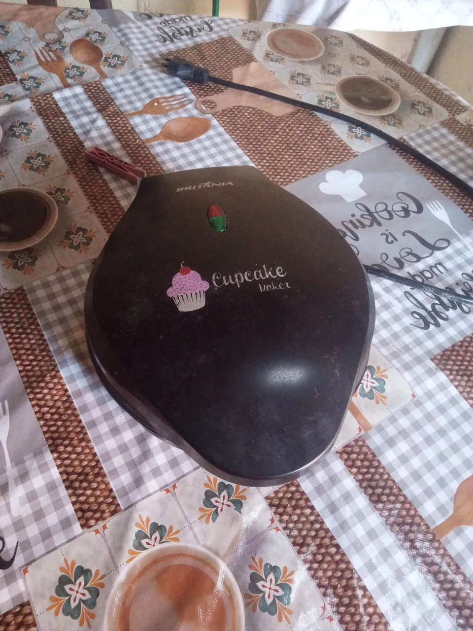 Máquina de Cupcake Britânia - Nova!