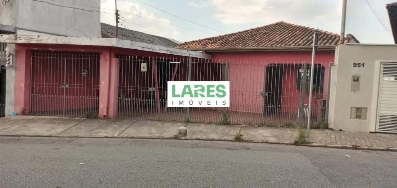 Sobrado comercial em ponto estratégico!