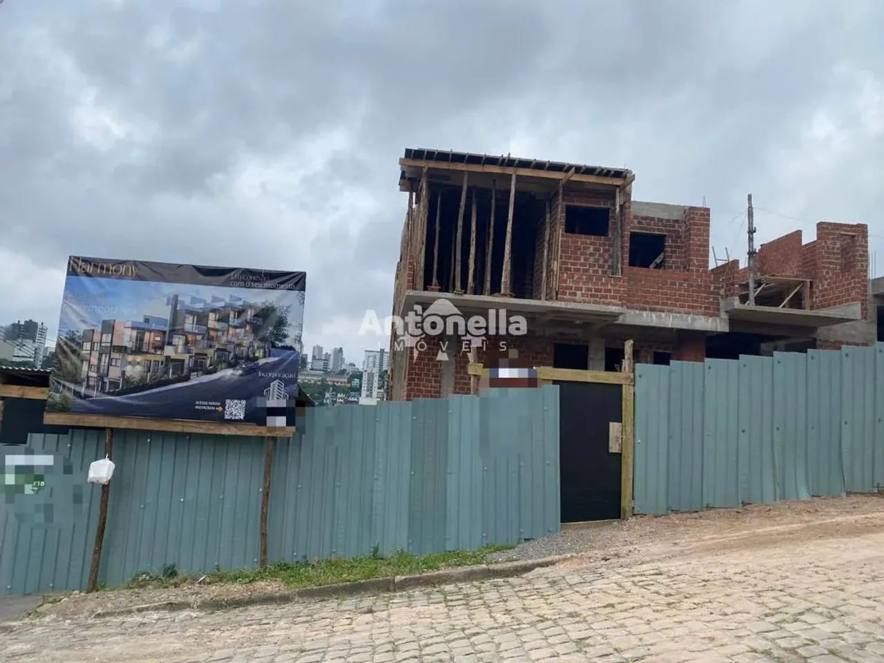 Sobrado à venda no Vila Verde! REF: 7626