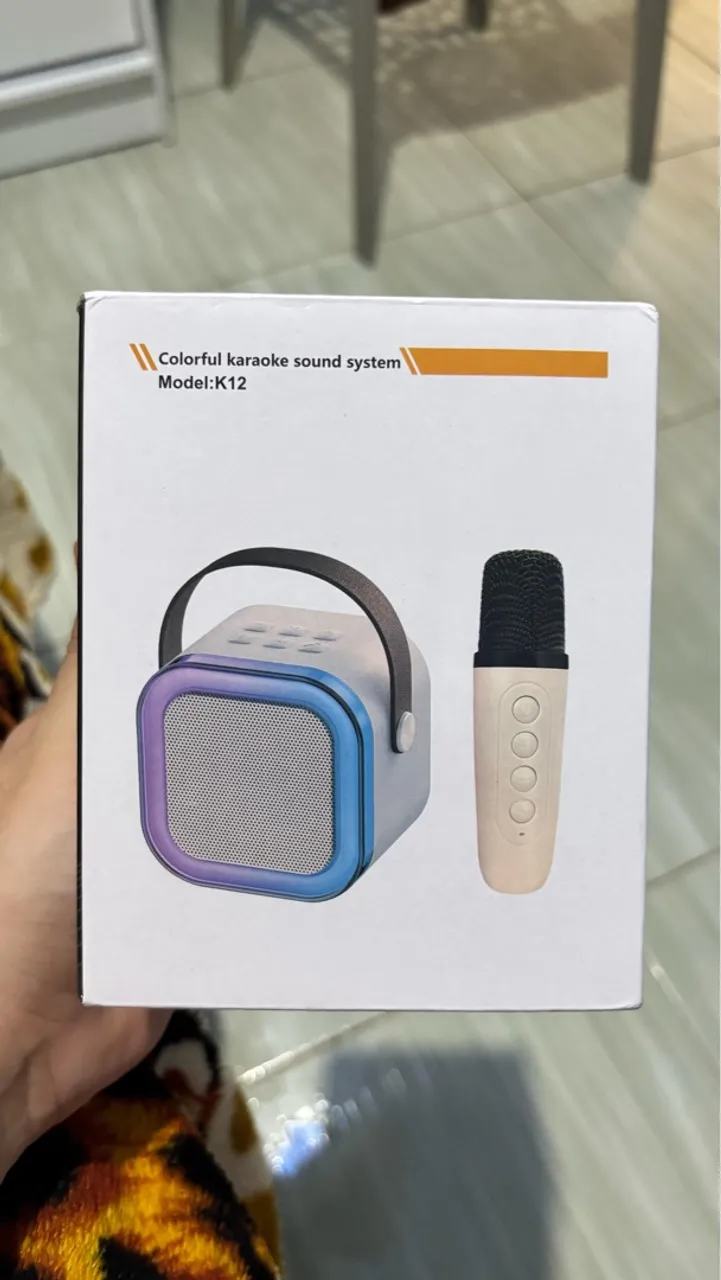 Caixa de som karaokê
