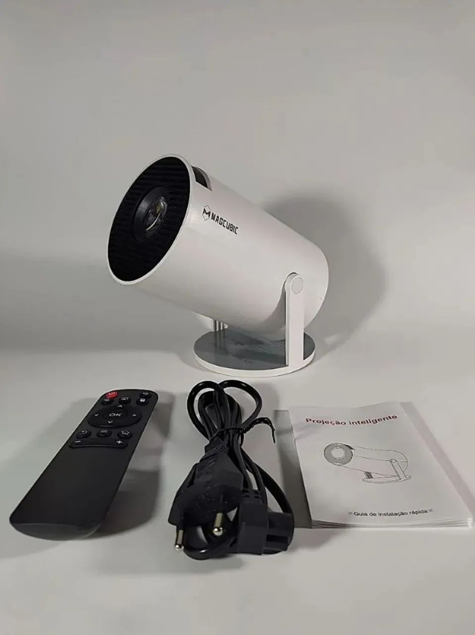 Projetor Magcubic HY300 Pro Versão 2025 melhor, novo na caixa!