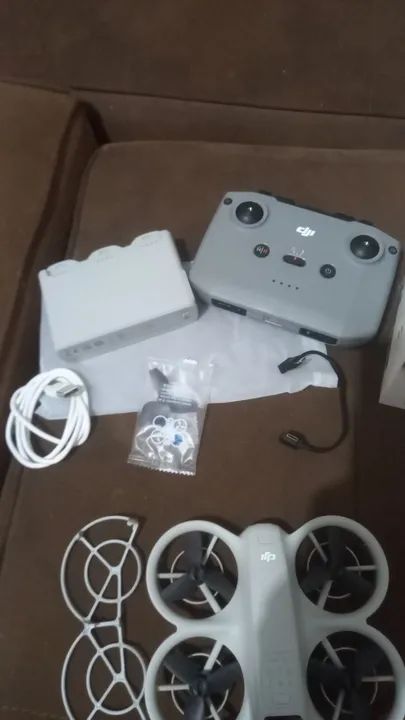 DJI Neo + Combo Flymore - Foto 2