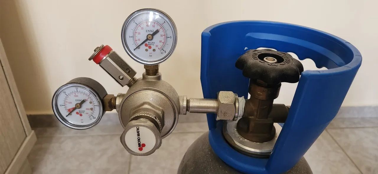 Válvula Reguladora de CO2 Micromatic 