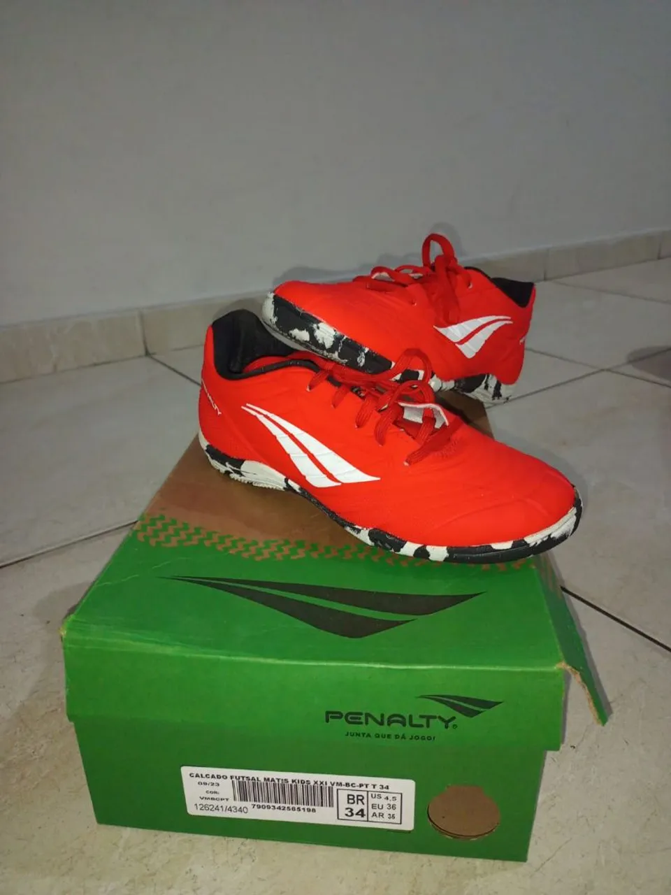Vendo Chuteira infantil FUTSAL