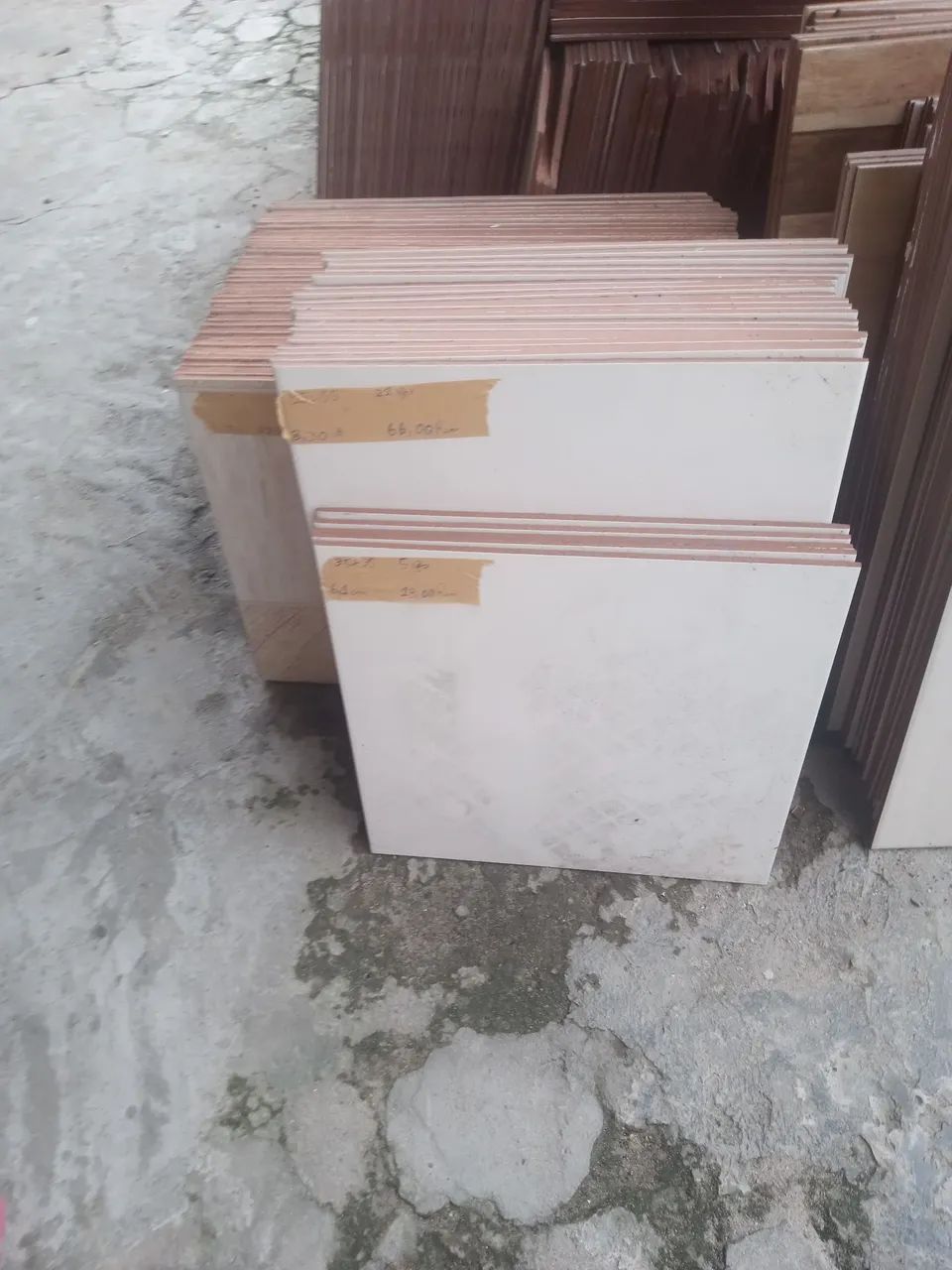 Revestimento creme 64640375493763120