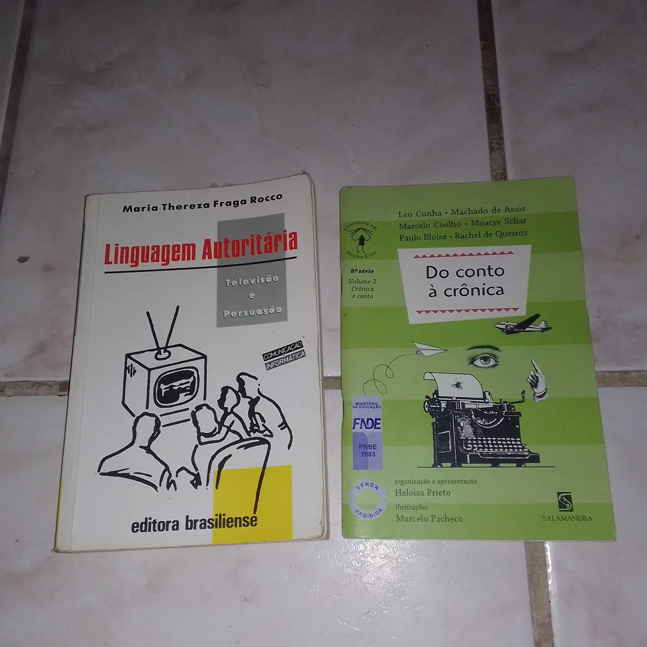 Livros: Linguagem Autoritária e Do conto à crônica