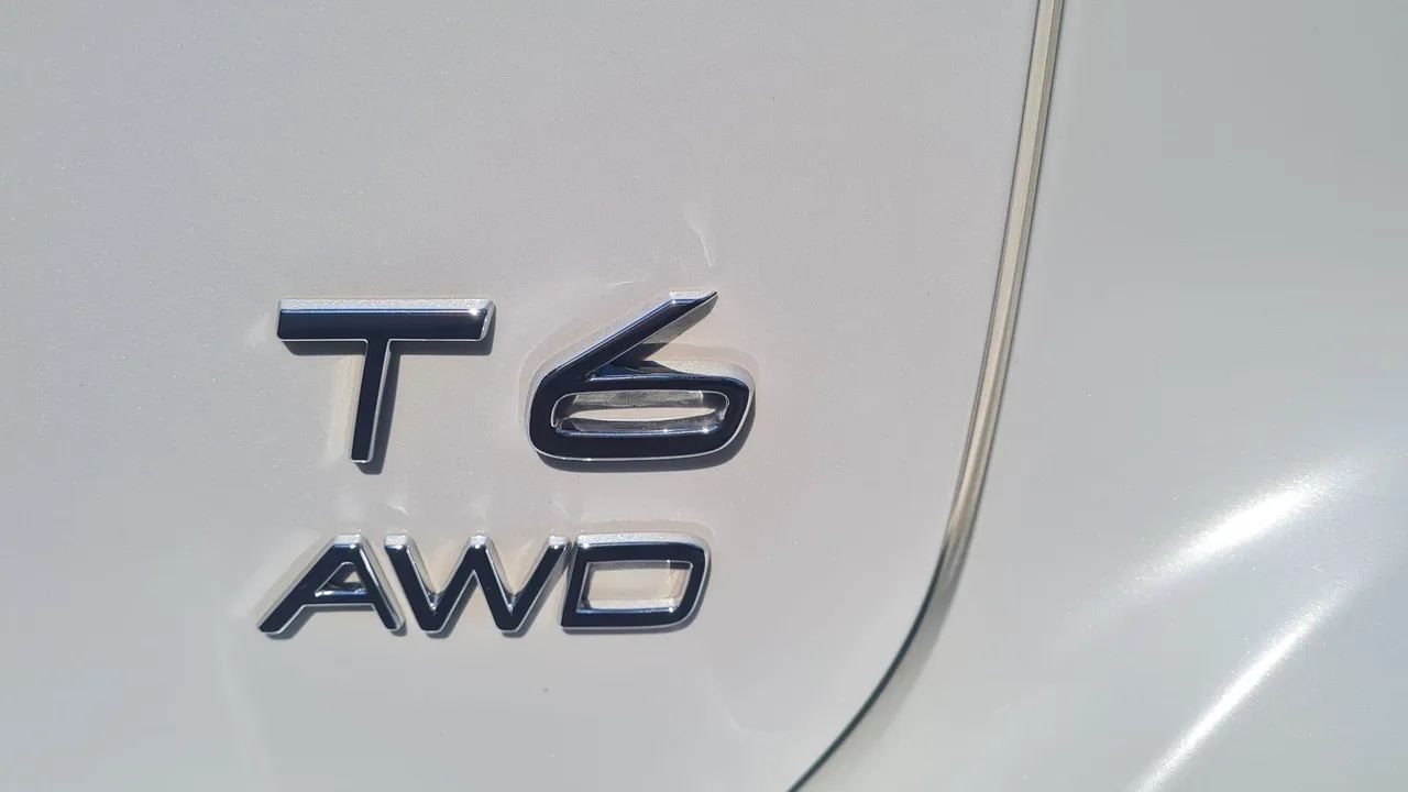 Volvo XC 60 3.0 turbo R Design 2015 - Foto 3